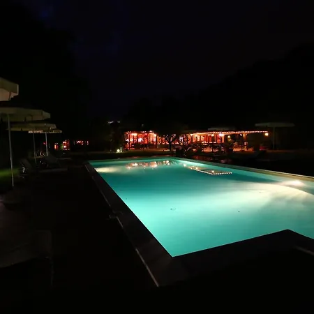Attractive Cottage In Colonnella With Swimming Pool