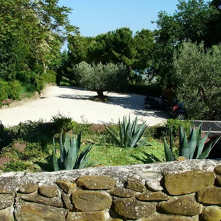Holiday home Attractive Cottage In Colonnella With Swimming Pool