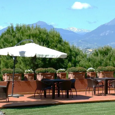 Attractive Cottage In Colonnella With Swimming Pool Holiday home Colonnella